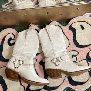 Arider girl white croc cowboy boots